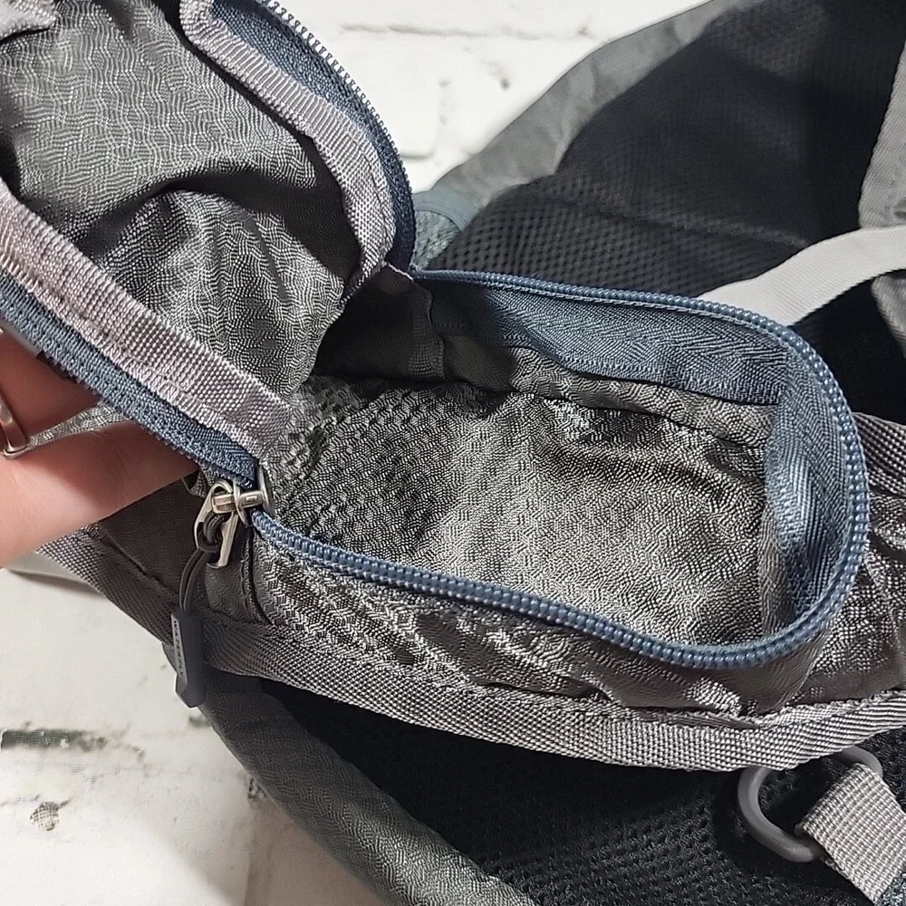 Waterfly Slight Crossbody Backpack Tote Bag Zippered‎ Pockets Gray Book Bag